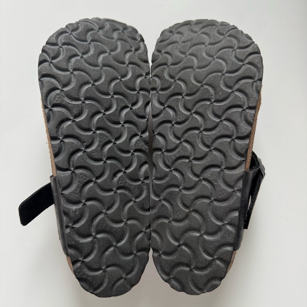 Birkenstock Gizeh Sandal in dark brown. Size: 37 - Picture 12 of 13